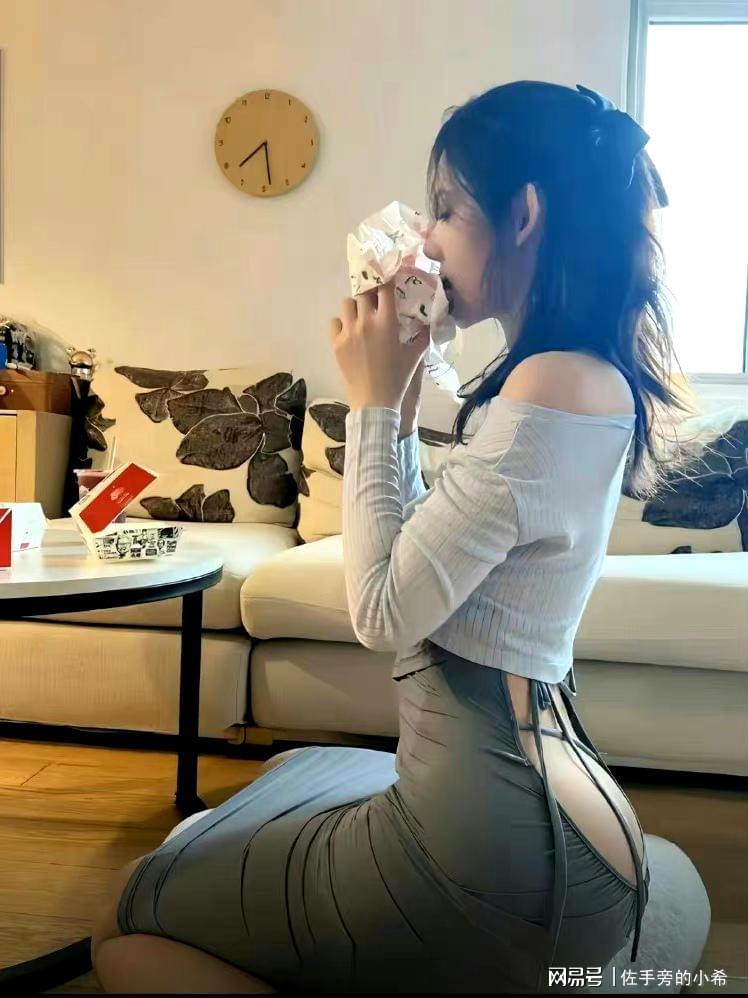 最新东热女,最新东热女的日常趣事与温暖友情